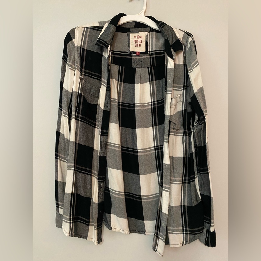 SO black & white flannel shirt